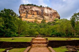Sri Lanka entdecken - Tempel, Teeplantagen und Fairways